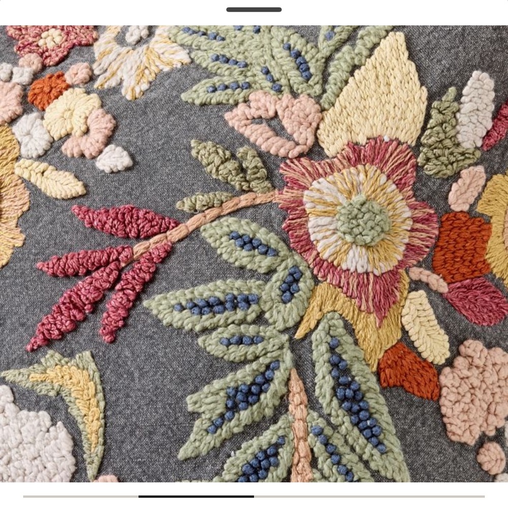 Pottery Barn Arabella Floral Embroidered Pillow Cover NWOT - Picture 3 of 9